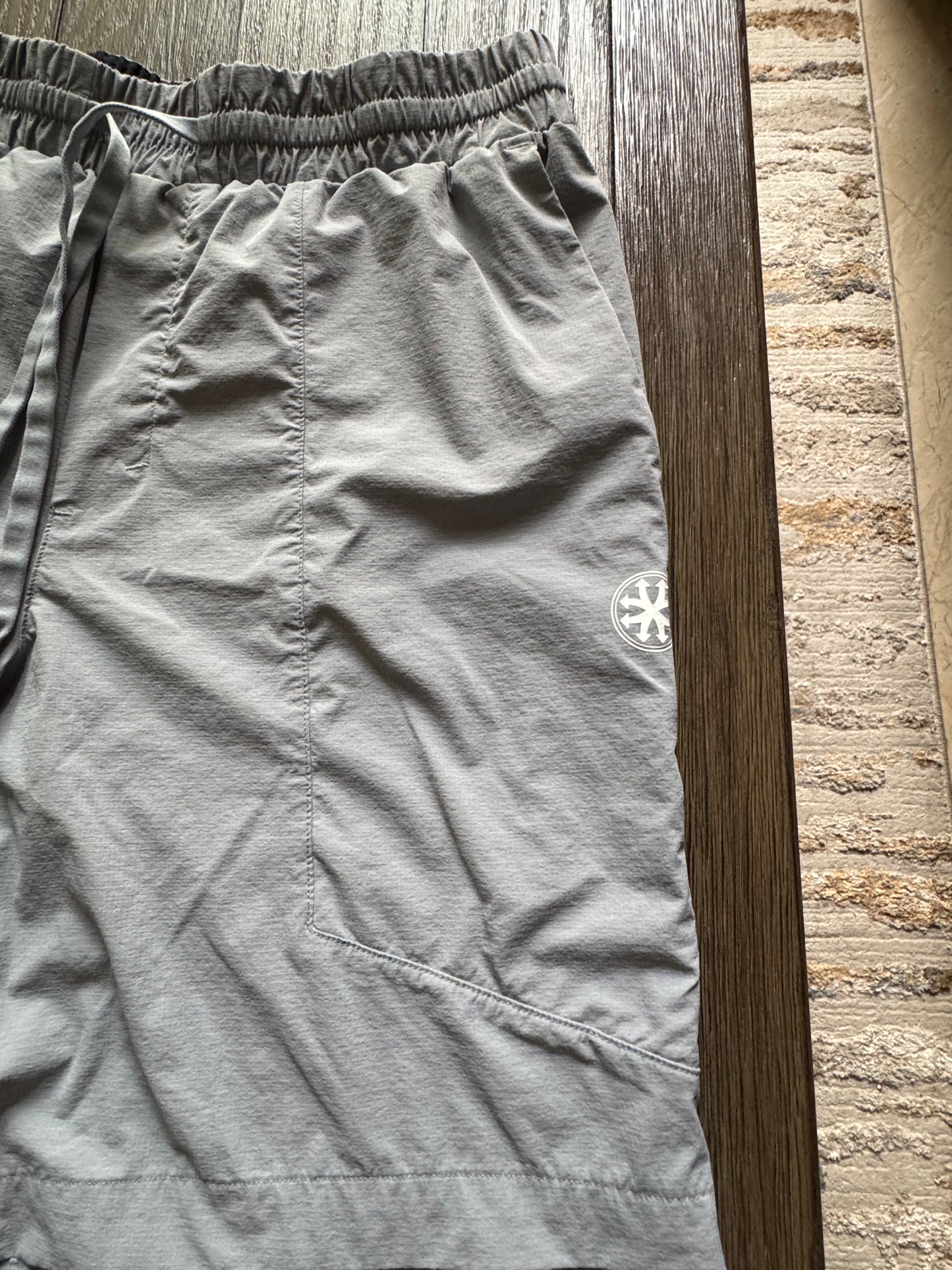Athleia Pulse Shorts Rhino Grey